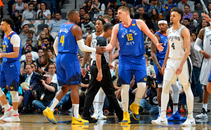 德科告丰特诽谤自己被驳回，调解无果后德科选择继续上诉