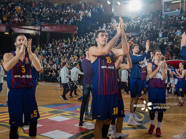 圣地亚哥教士队老板宣布将球队信托给当地慈善机构，确保球队不搬迁