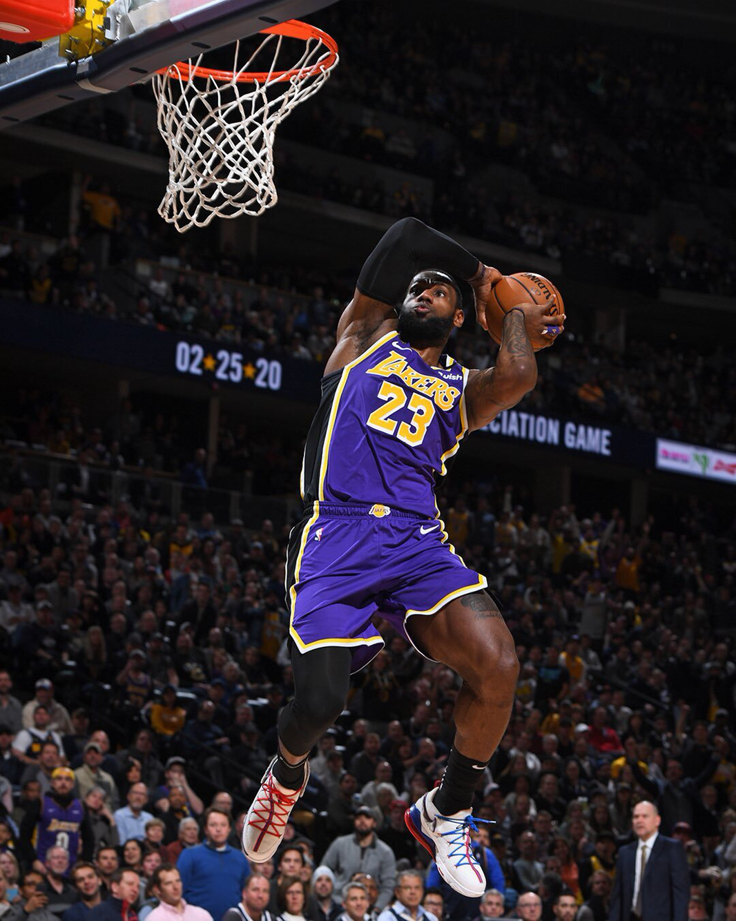 详解棒球规则中的故意触身球判定