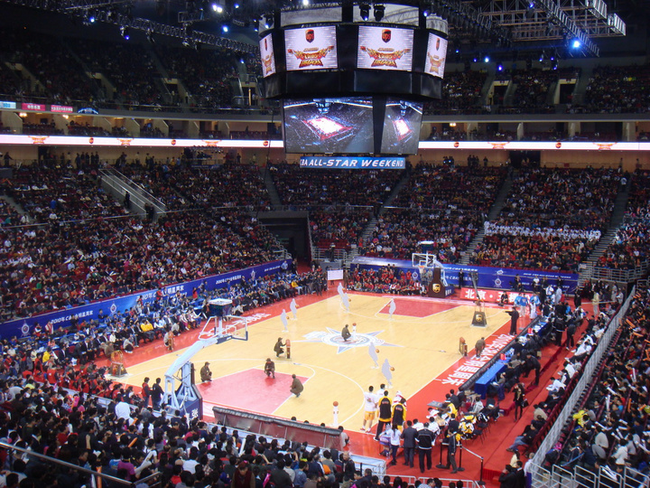 2016年11月：小熊队老将捕手大卫·罗斯在世界大赛第七战击出本垒打完美退役。