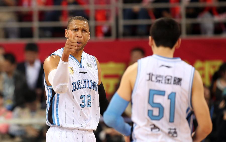 谈及过去的糟糕战绩，卢指导表示：