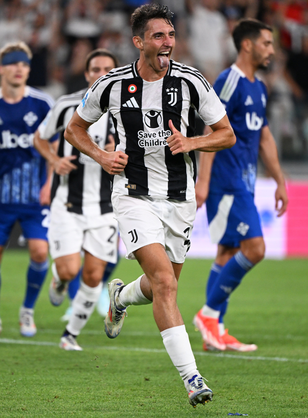 西甲最新轮次比赛结果，皇马小胜巴塞罗那